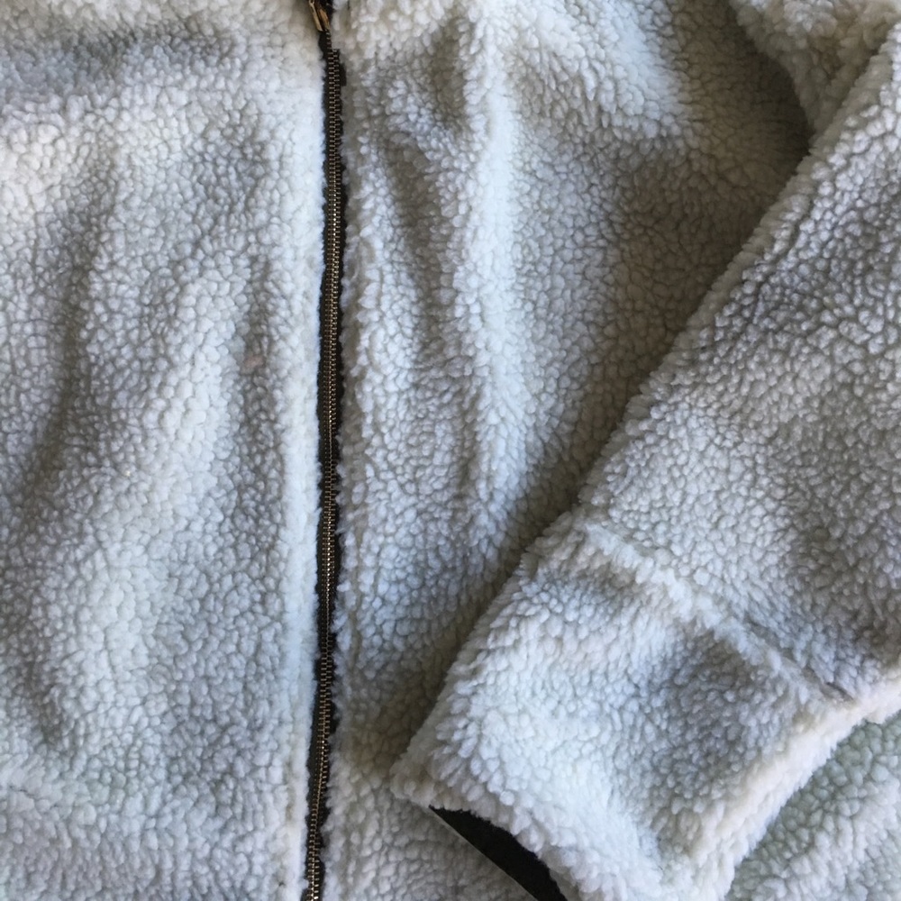 NWOT Reversible Faux-Shearling Coat - Picture 3 of 8